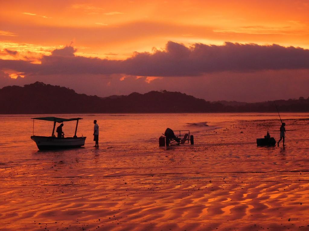 Cabinas Del Mar Samara Bagian luar foto